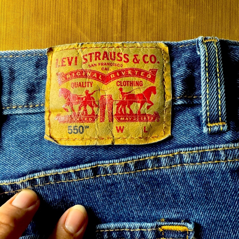Levi’s 550 Relaxed Fit Jeans – Men’s/Women’s (Size: W46 L30)